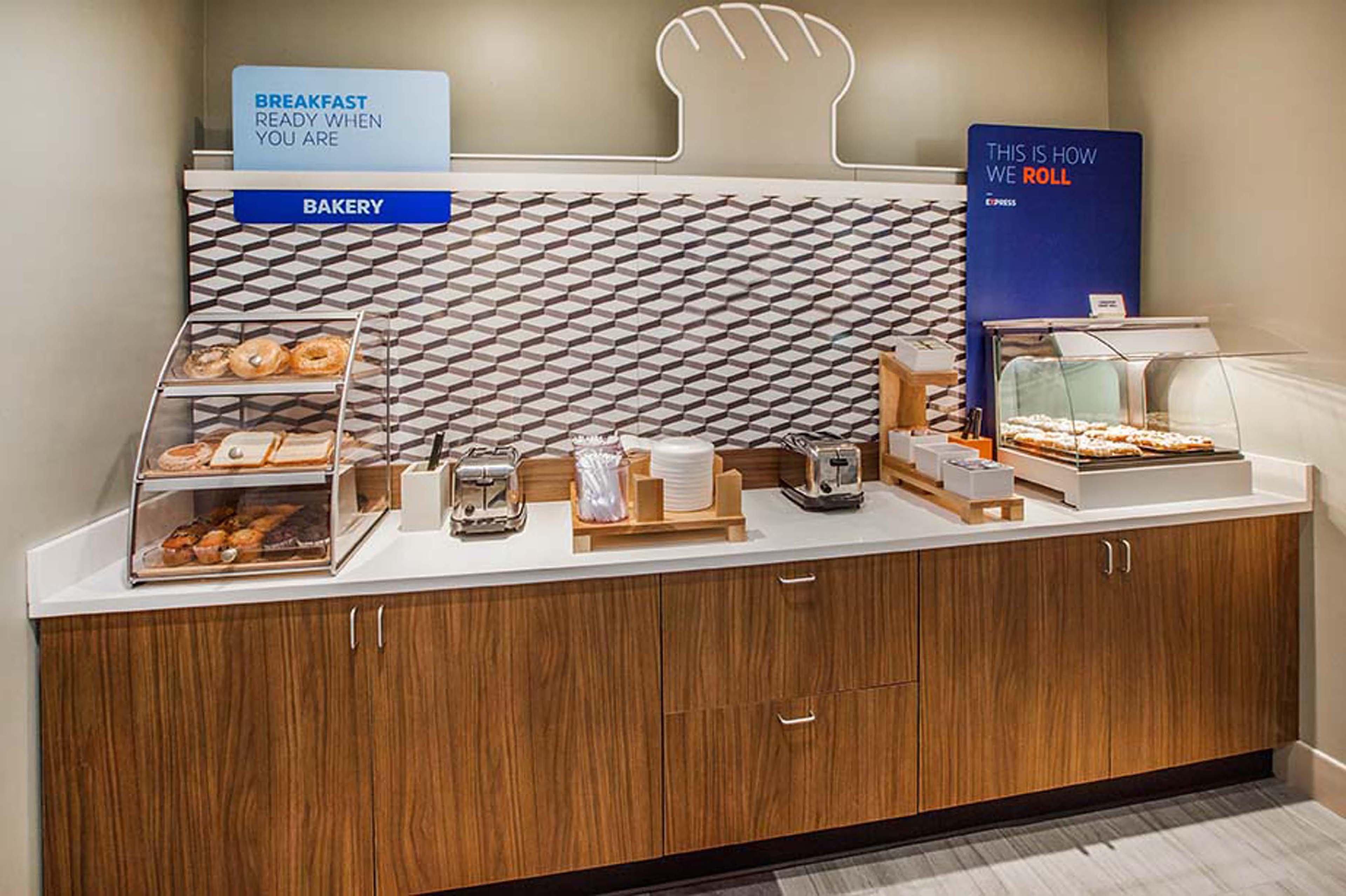 Holiday Inn Express & Suites Van Buren-Fort Smith Area, An Ihg Hotel Экстерьер фото